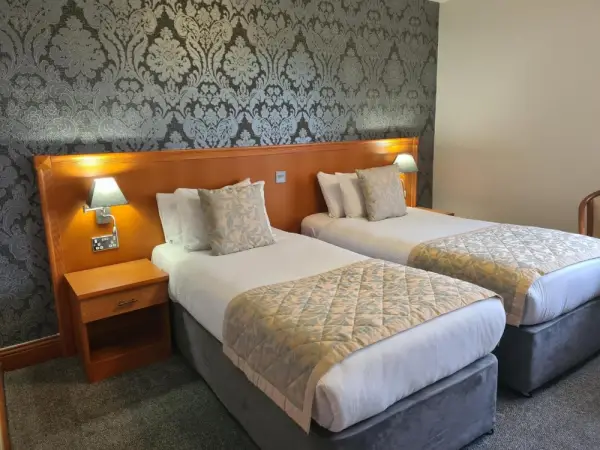 Leitrim Marina Hotel 4