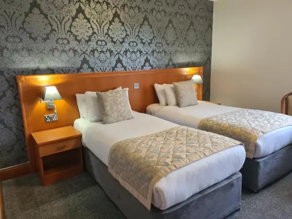 Leitrim Marina Hotel 9